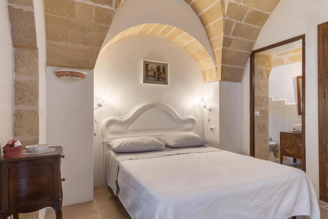 Le Lantane - Luxury Rooms Alessano Exteriör bild