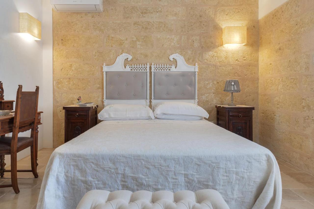 Le Lantane - Luxury Rooms Alessano Exteriör bild