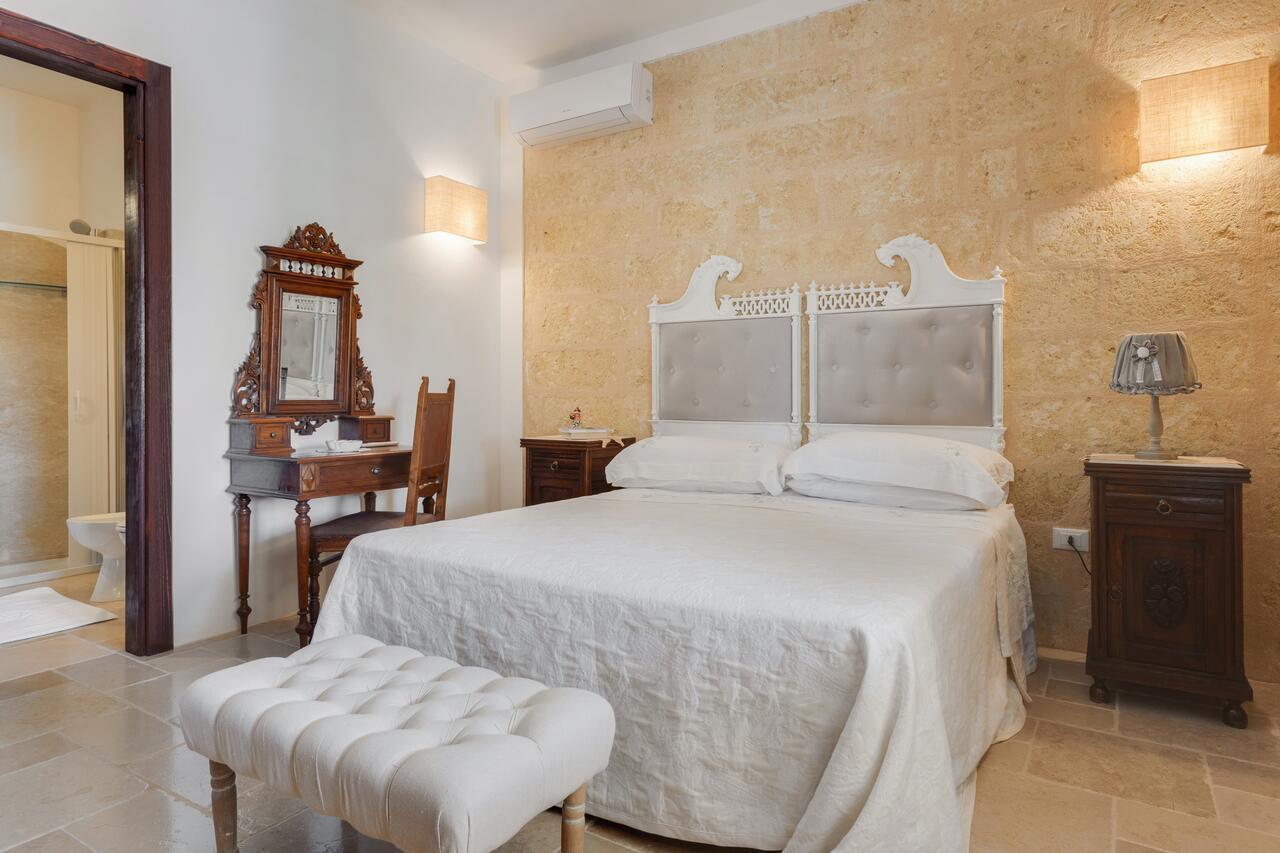 Le Lantane - Luxury Rooms Alessano Exteriör bild