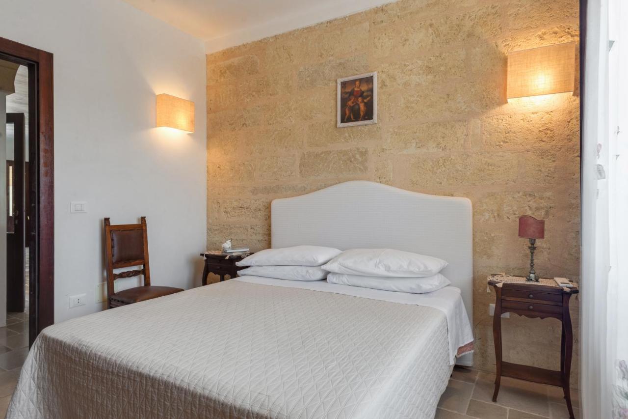 Le Lantane - Luxury Rooms Alessano Exteriör bild